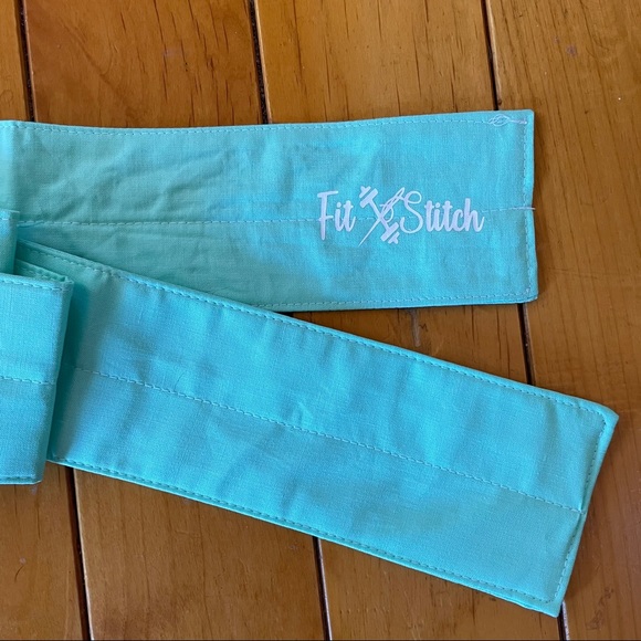 Brand New CrossFit Lifting Wristraps - Picture 5 of 6